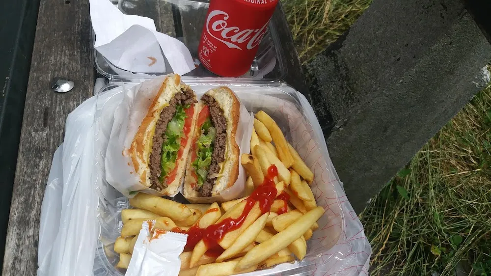 Deluxe Burger